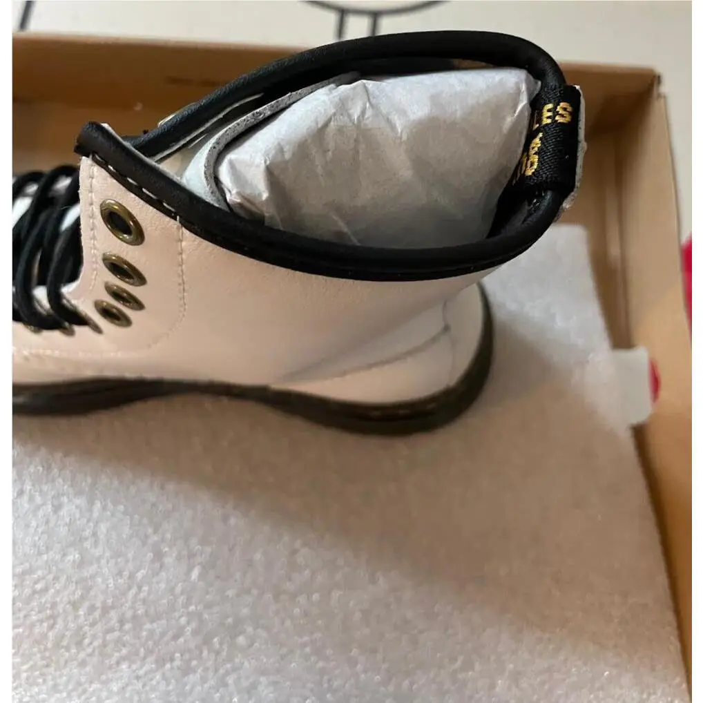 Dr. Martens shoes - Doc Martens Zavala - Doc Martens Zavala - White 4