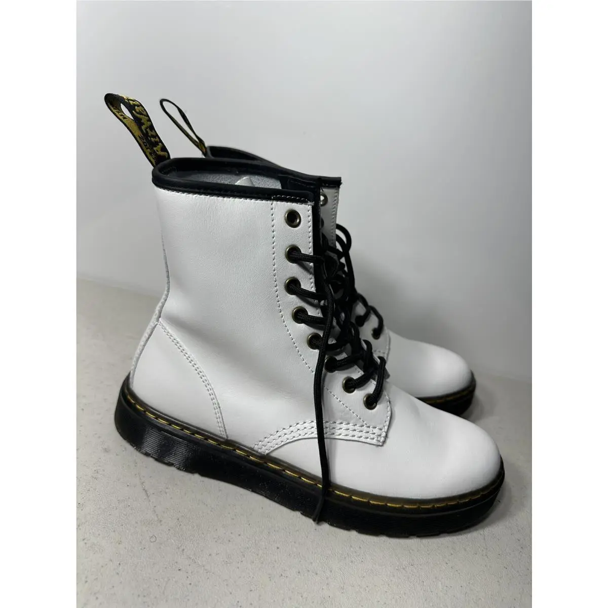 Dr. Martens shoes - Dr. Martens Zavala - Martens Zavala - White 1