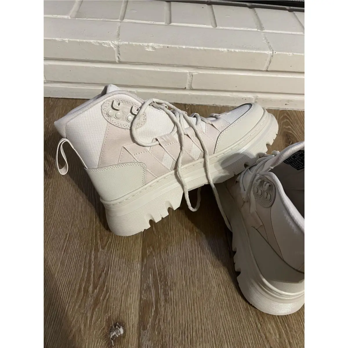 Dr. Martens shoes - Dr. Martens LA004-KV05Y - Martens - KV04Y - Bone White 3
