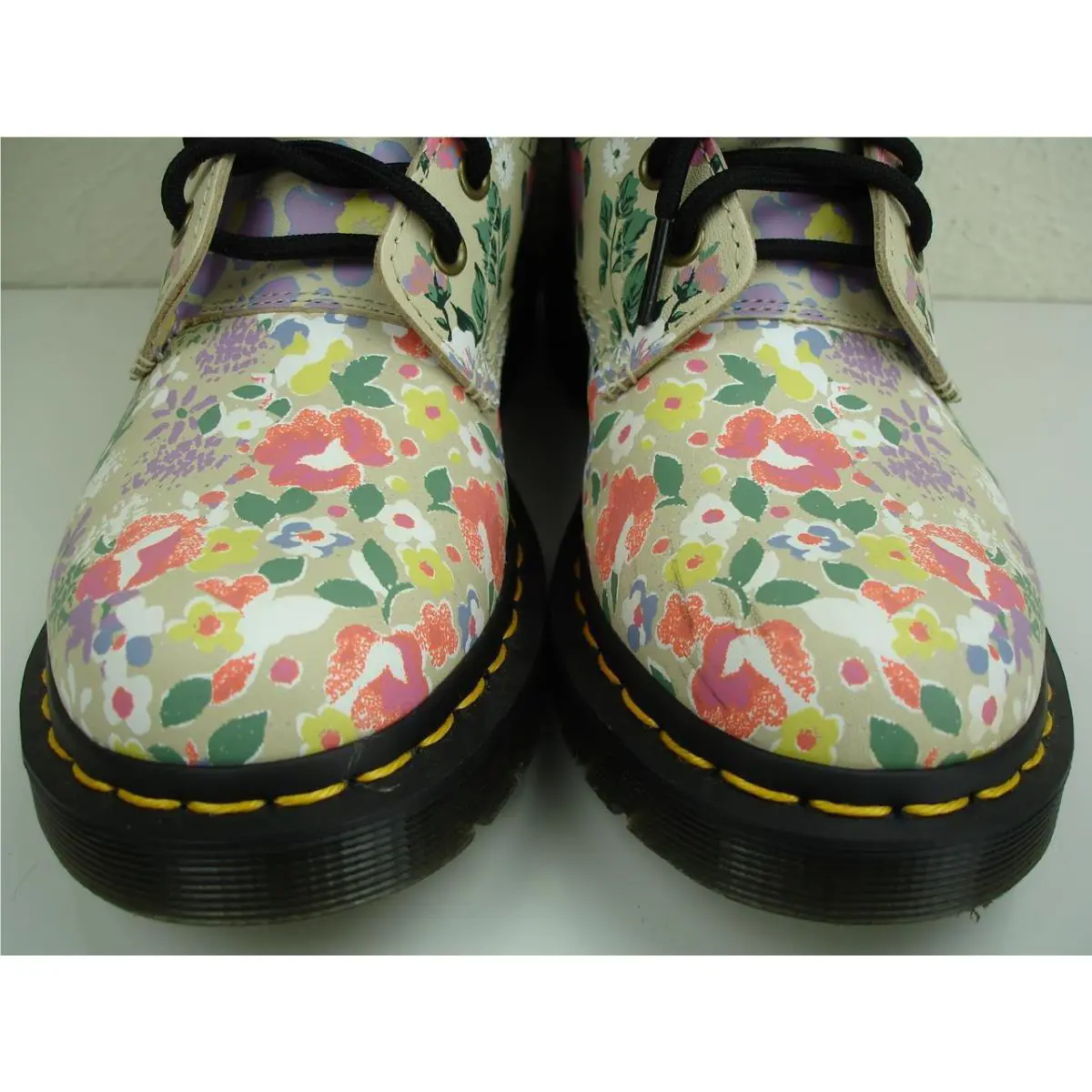 Dr. Martens shoes - Dr. Martens 1460 - Martens - Beige, Manufacturer: Beige 9