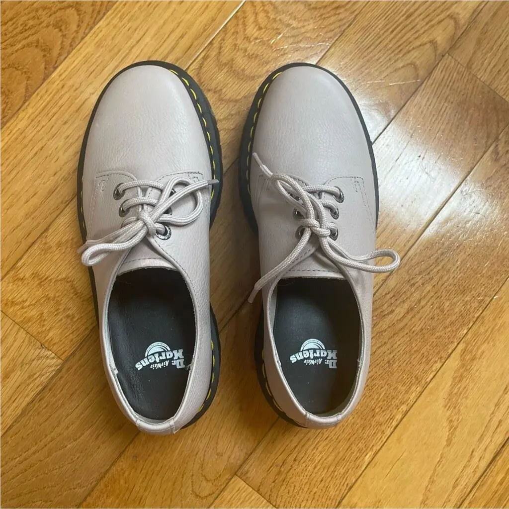 Dr. Martens shoes - Pink 3