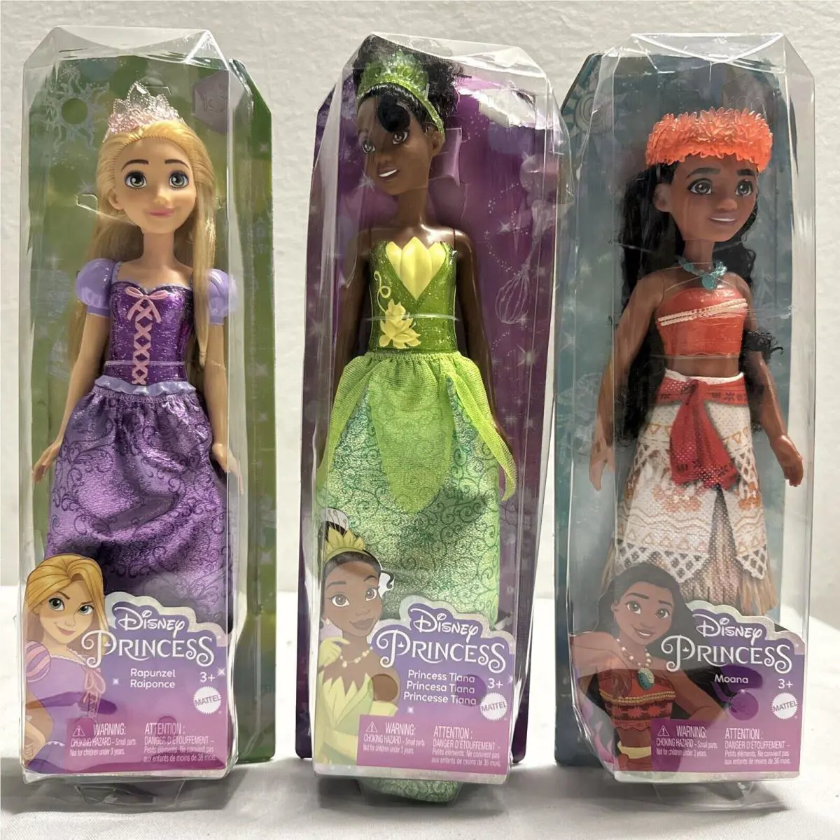 Includes Disney Princess Moana Poseable Fashion Doll 11 Inch Distress Box