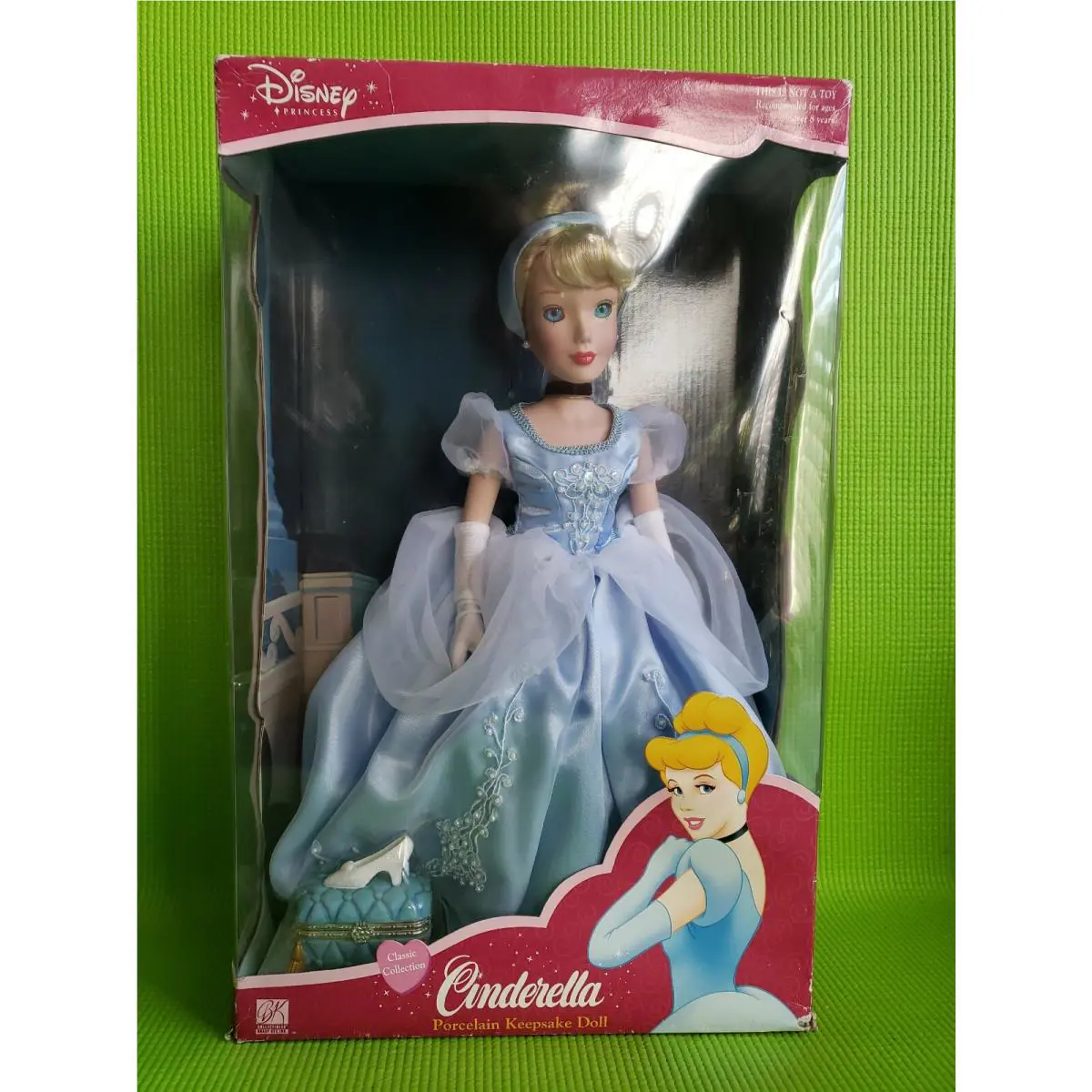 Disney Princess Classic Collection Cinderella Porcelain Keepsake Doll 16