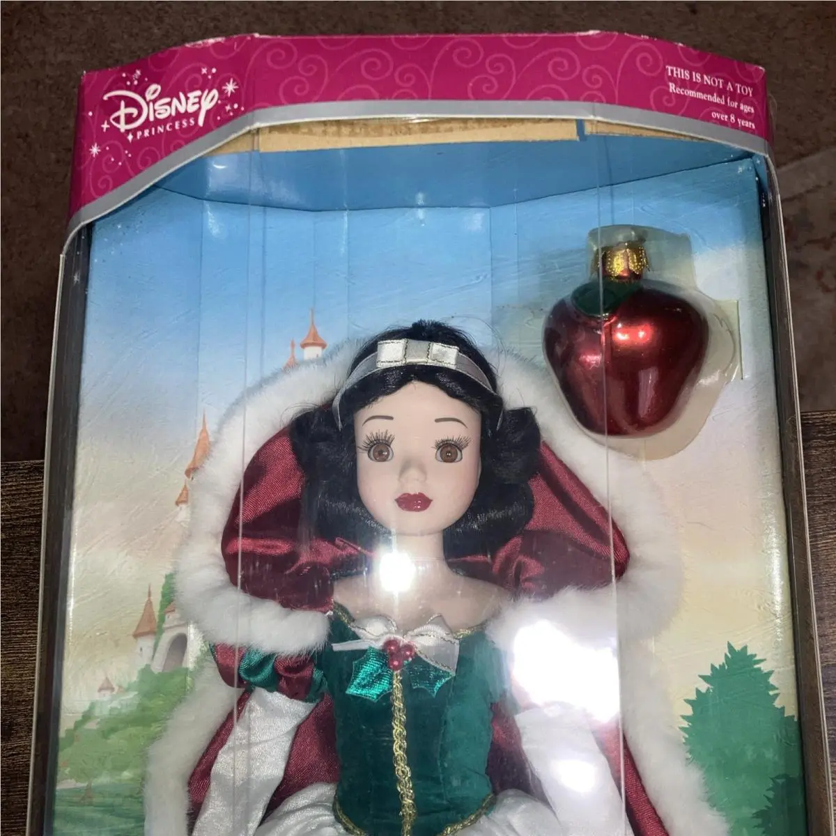 Collectable Disney Princess Holiday Edition Snow White Porcelain Keepsake Doll