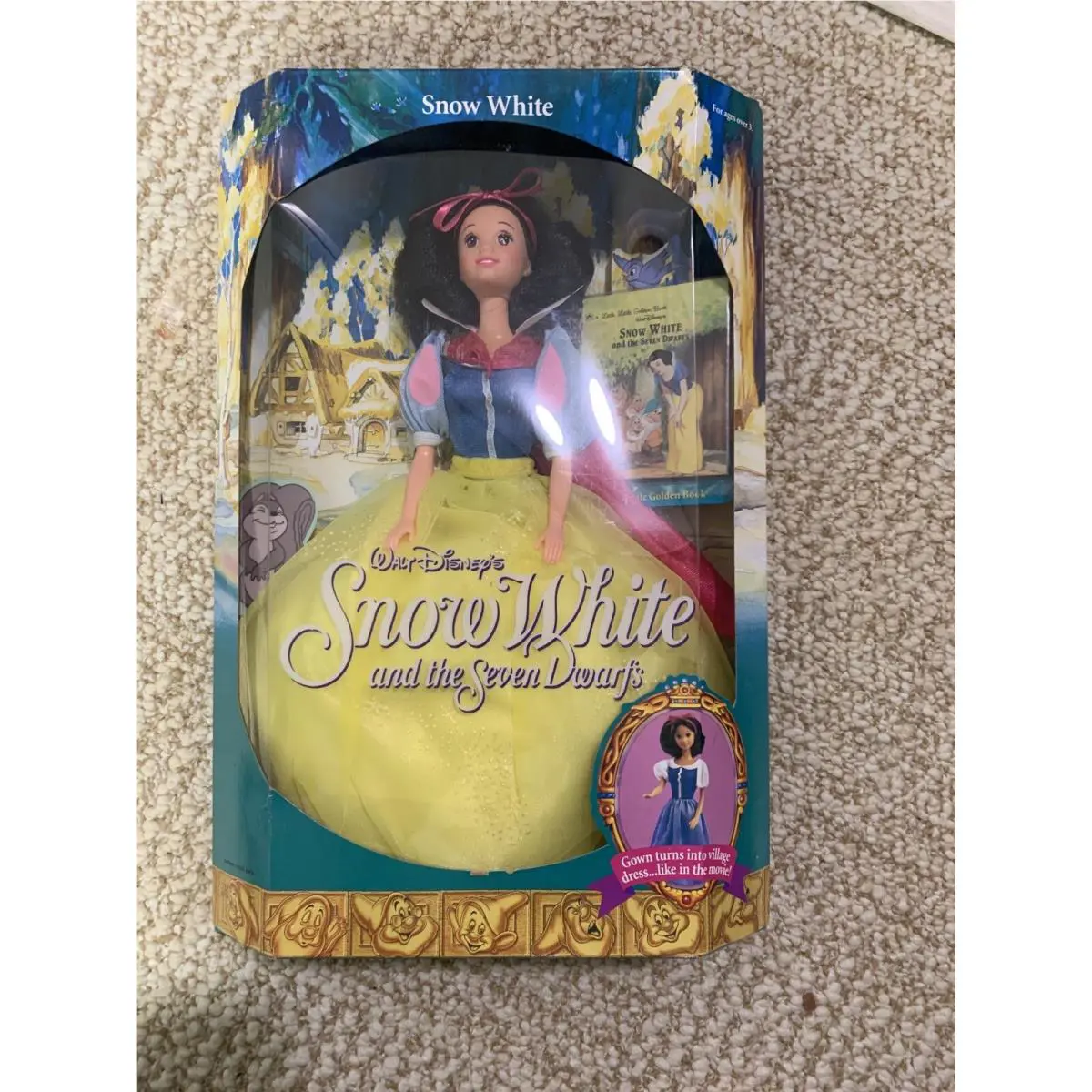 Vintage 1992 Walt Disney`s Snow White and The Seven Dwarfs Doll Mattel 7783