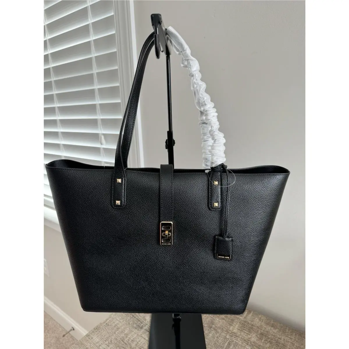 Karson Large Carryall Tote Leather Bag In Black by Michael Kors