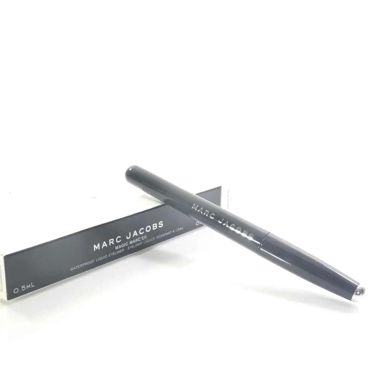 Marc Jacobs Magic Marc`er Waterproof Liquid Precision Eyeliner Blacquer