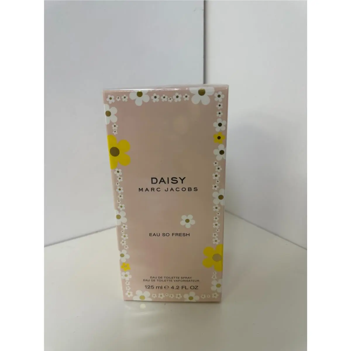 Marc Jacobs Daisy Eau de Toilette For Women 4.2 oz