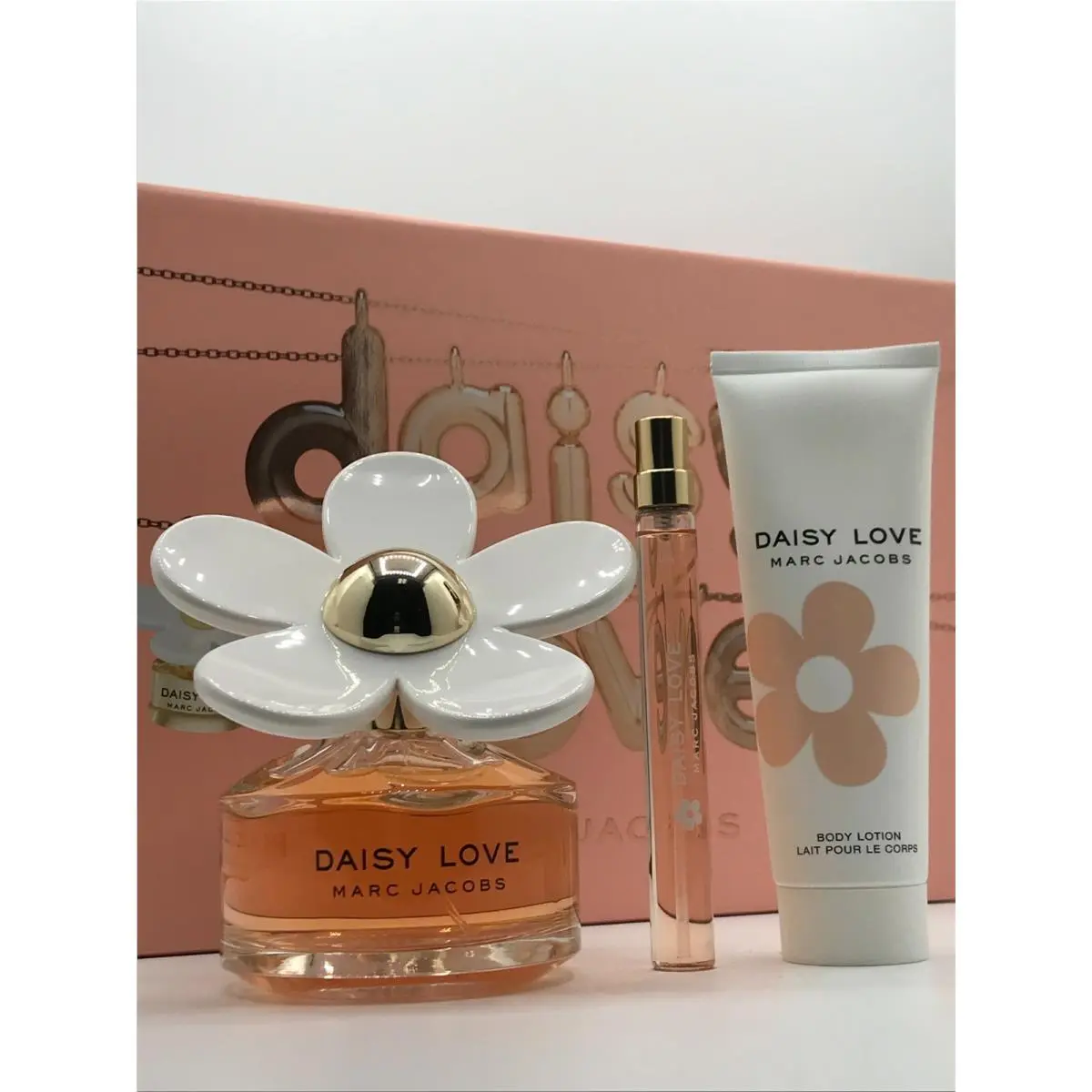 Marc Jacobs Daisy Love 3pc Women Perfume Edt Spray 3.4 oz Lotion 2.5 Mini Spray