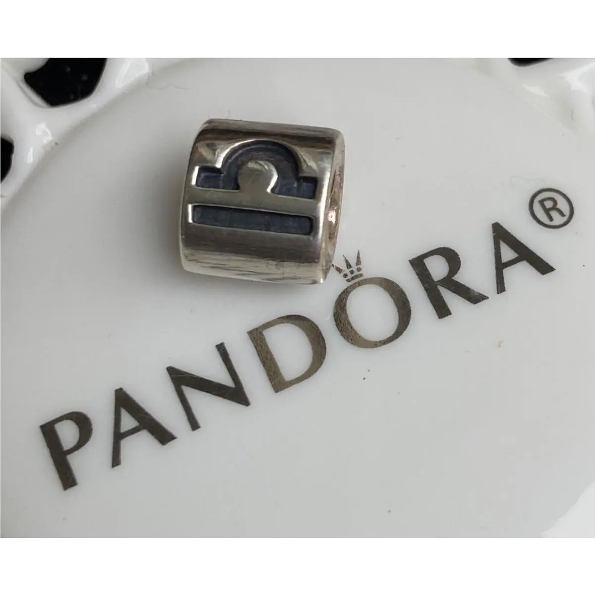 Pandora Libra Zodiac Charm 790146