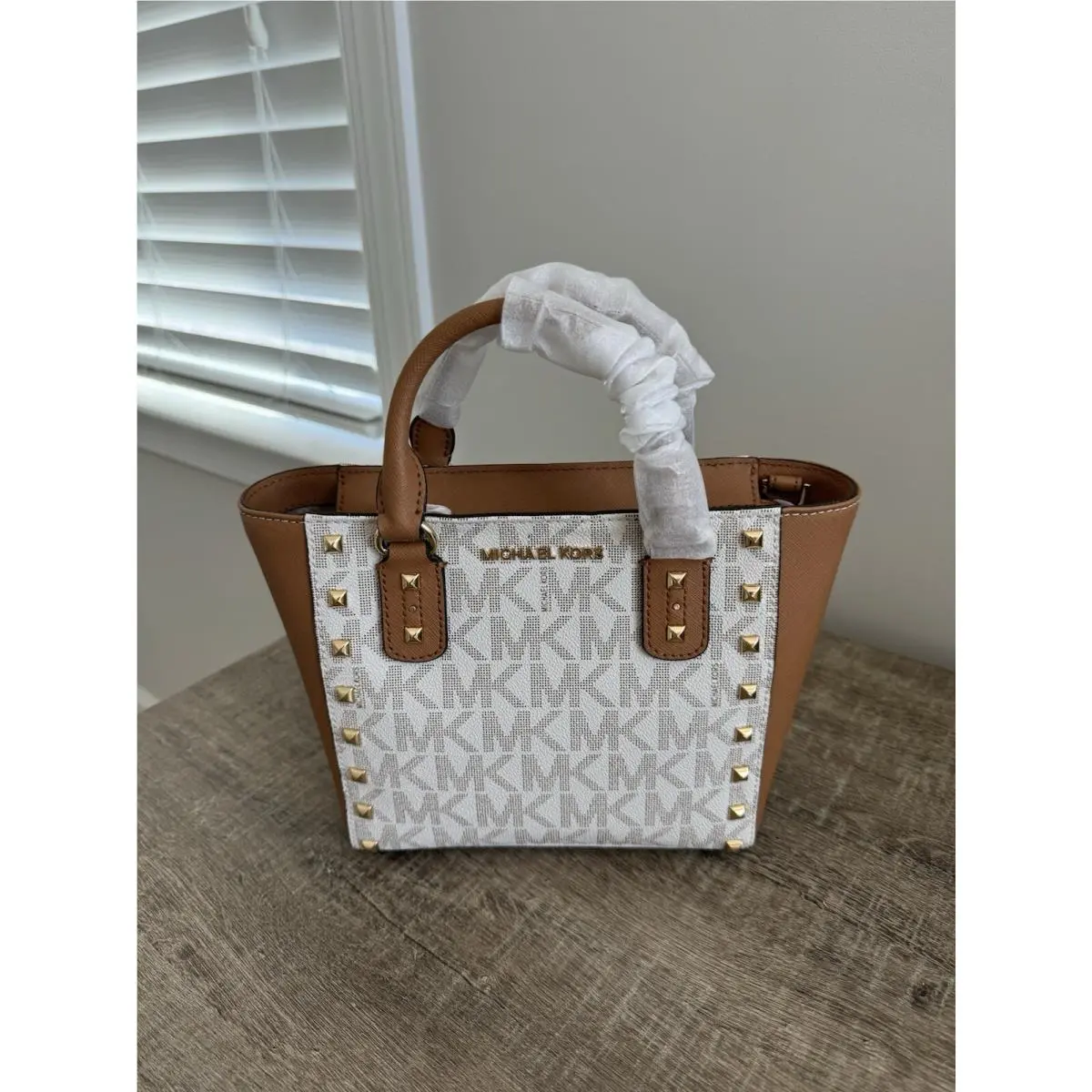 Michael Kors Women`s Sandrine Stud Small Leather Crossbody Vanilla/acorn