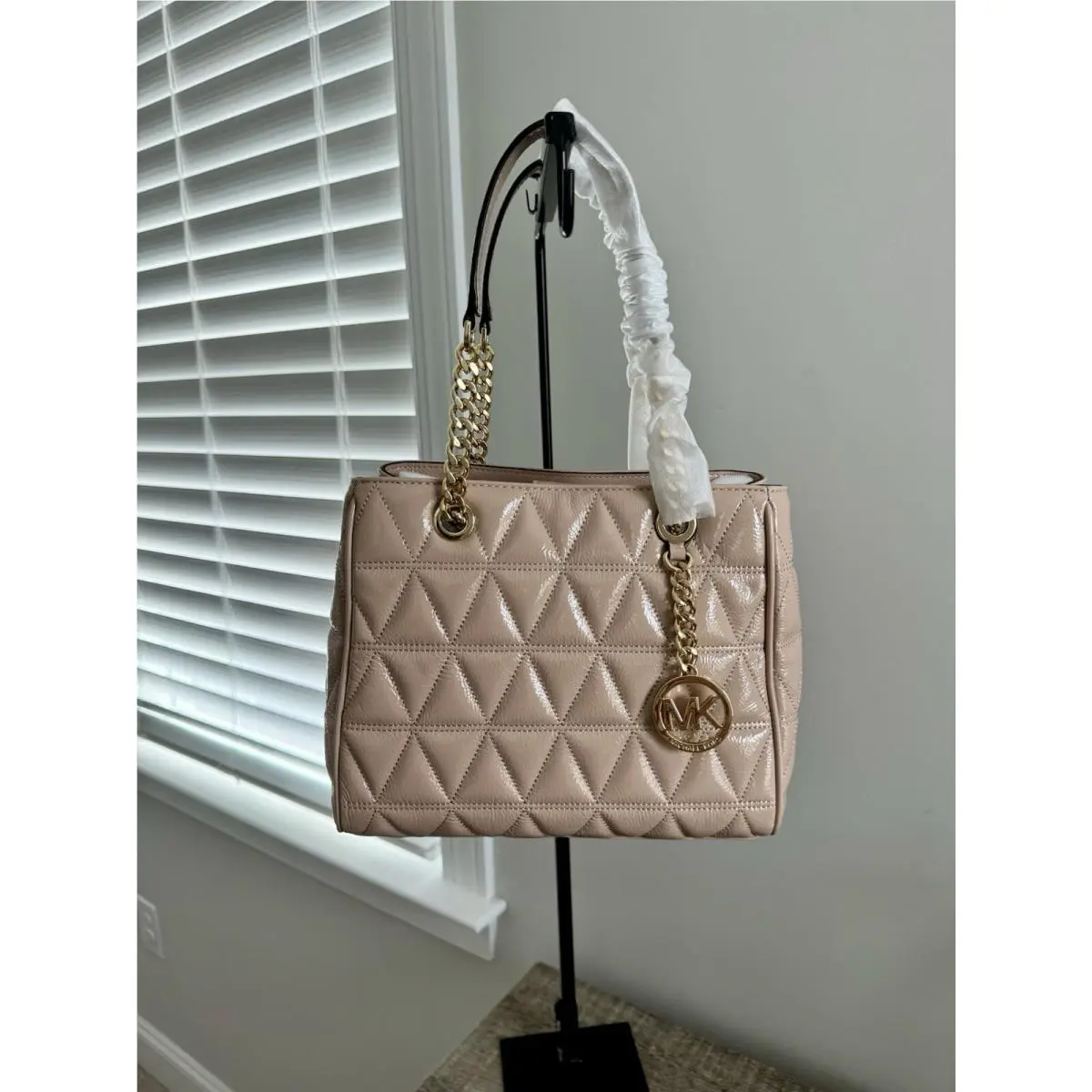 Leather Susannah Medium NS Tote Shoulder Bag In Oyster by Michael Kors