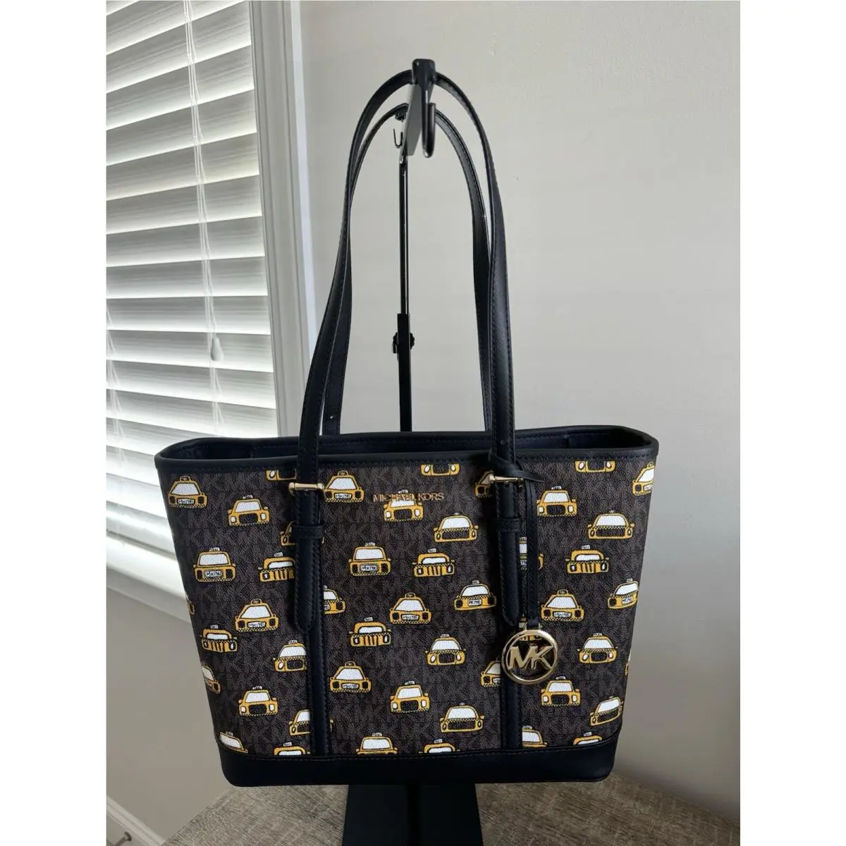 York City Jst SM TZ Shoulder Tote/purse/bag by Michael Kors