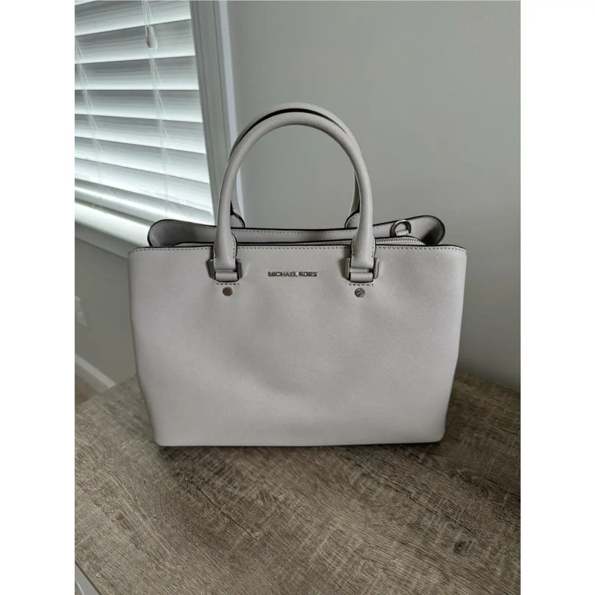 Michael Kors Womens LG Savannah Cement Satchel Crossbody Bag Saffiano Leather