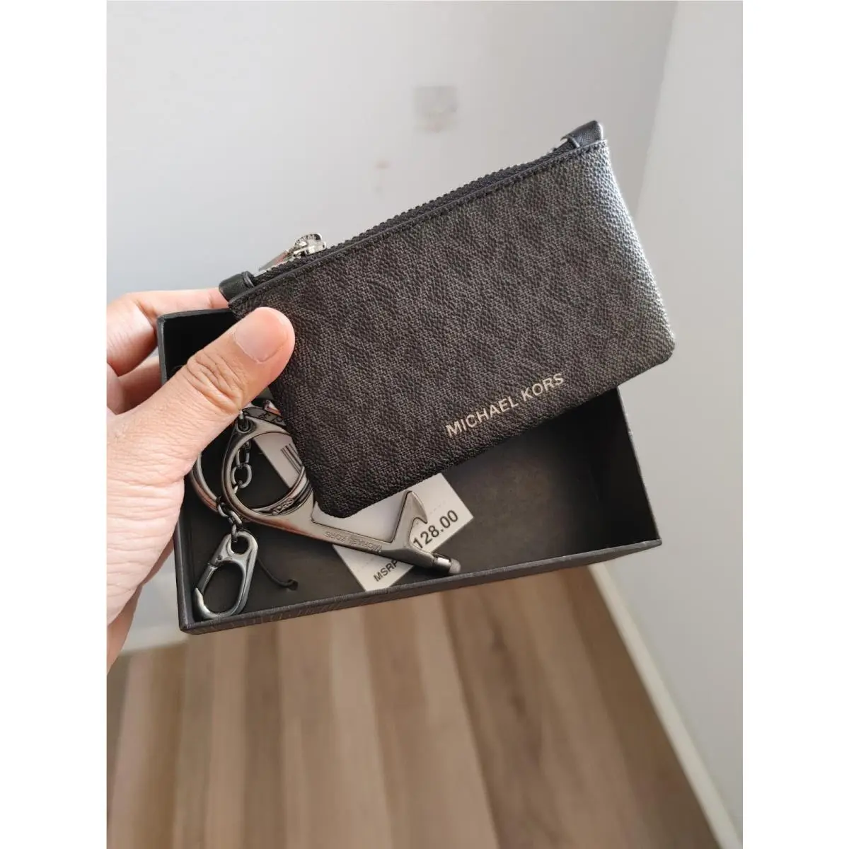 Michael Kors Keychain No Touch with Pouch Cardholder Black Logo Box Set