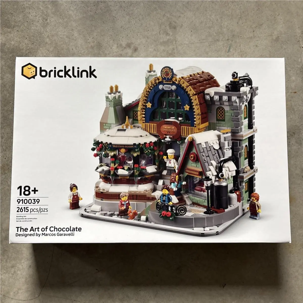 Lego 910039 The Art of Chocolate Bricklink Designer 7 Minifigures Retired