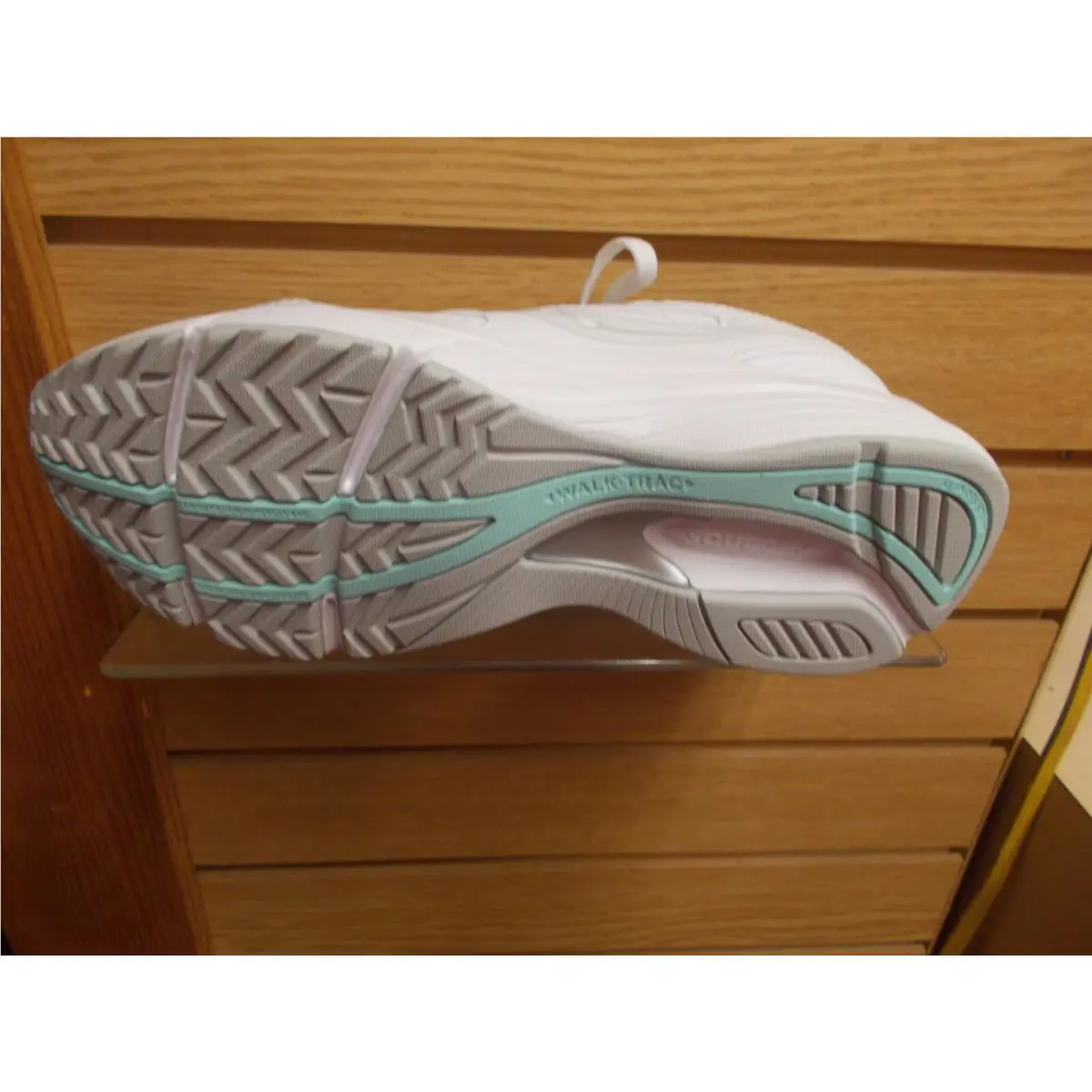 Saucony shoes - Saucony Integrity - Integrity - White 1