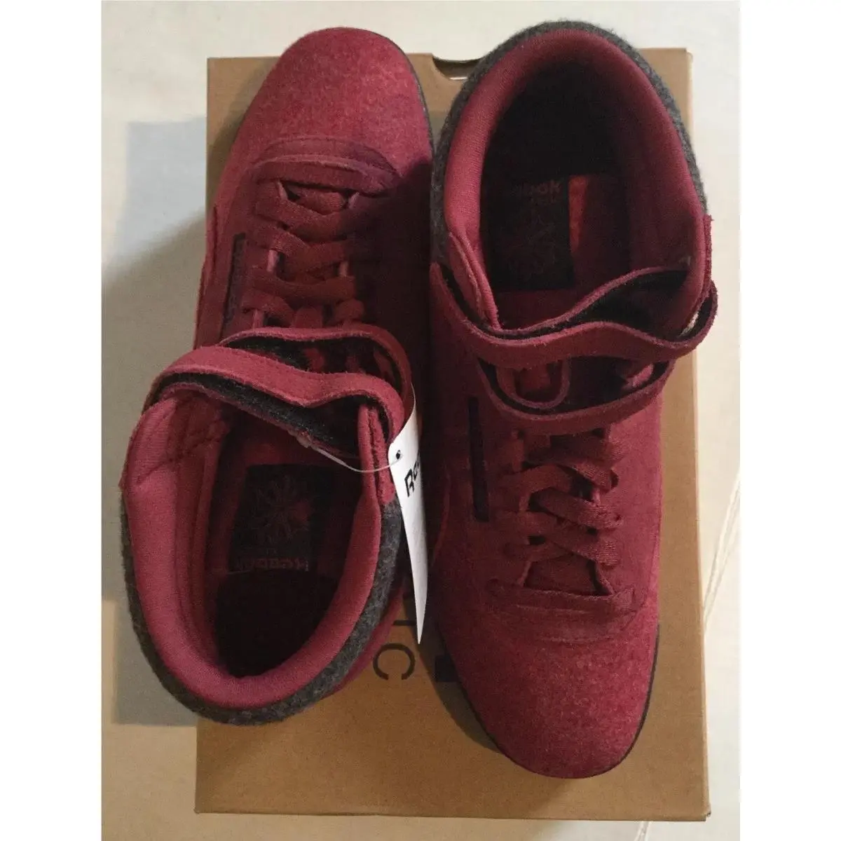 Reebok shoes - Urban Maroon 4