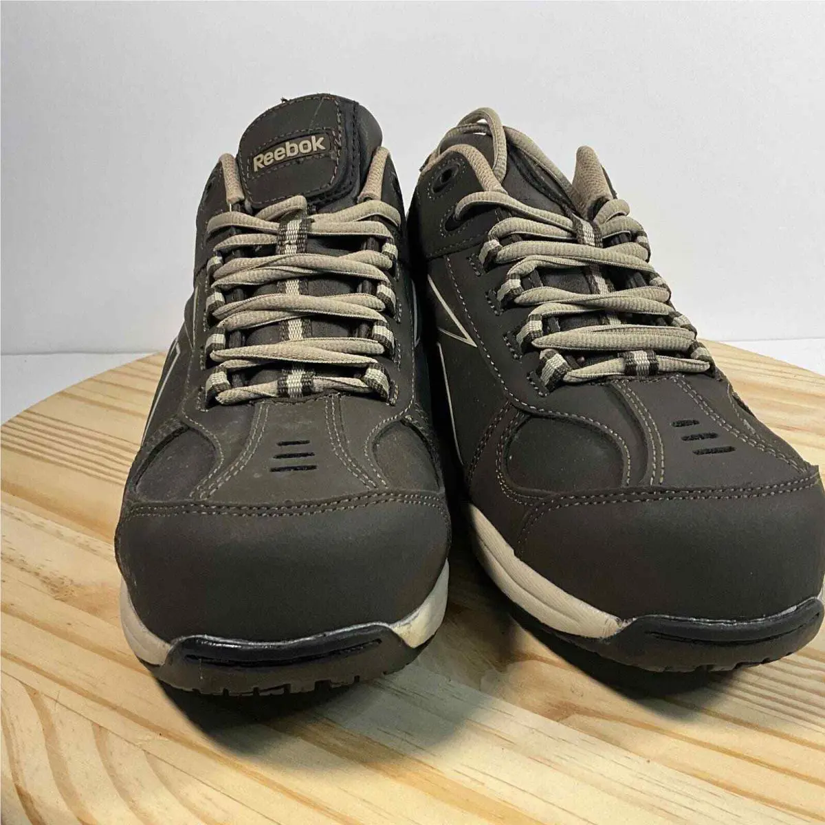Reebok shoes - Brown 4