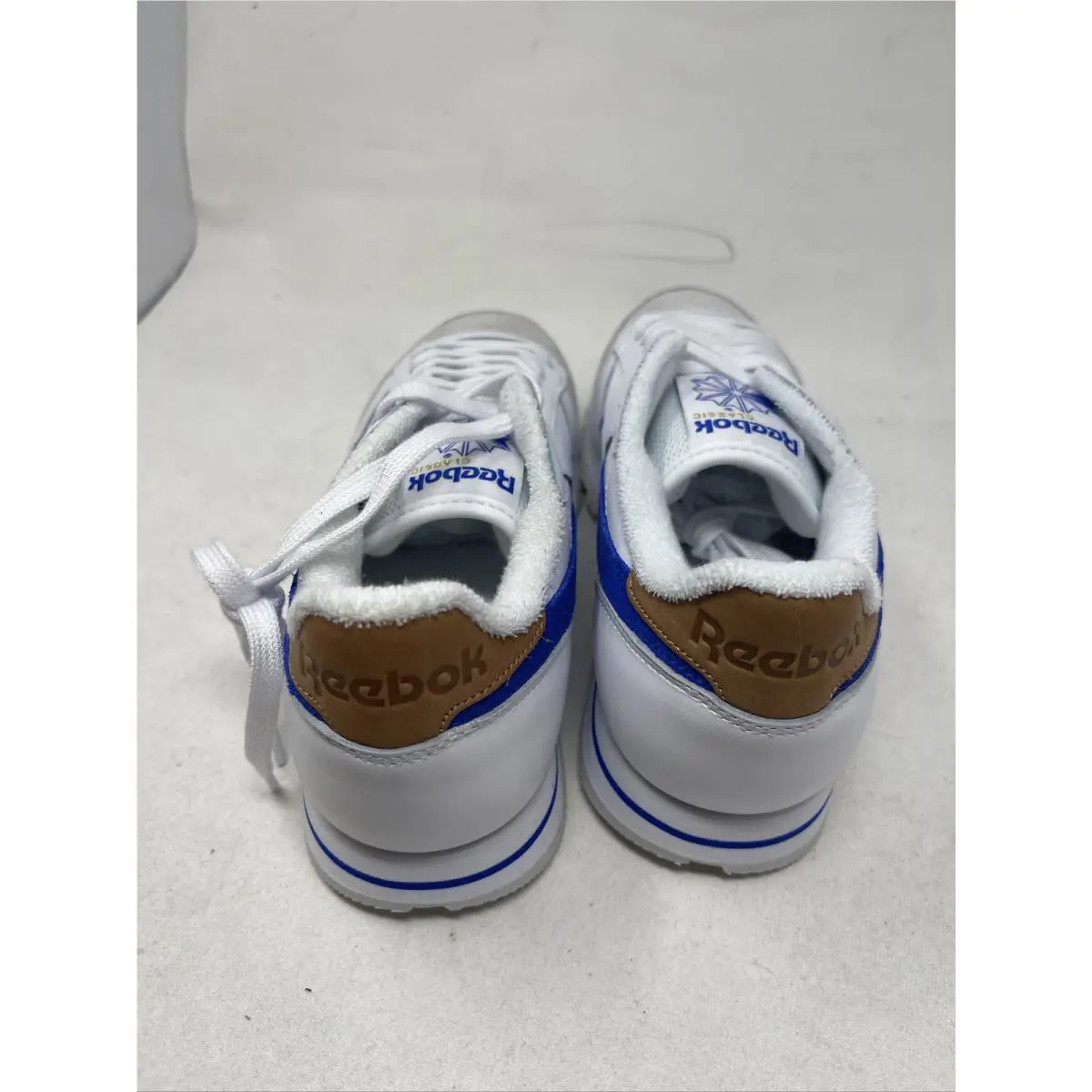 Reebok shoes - Reebok Cl - White 2