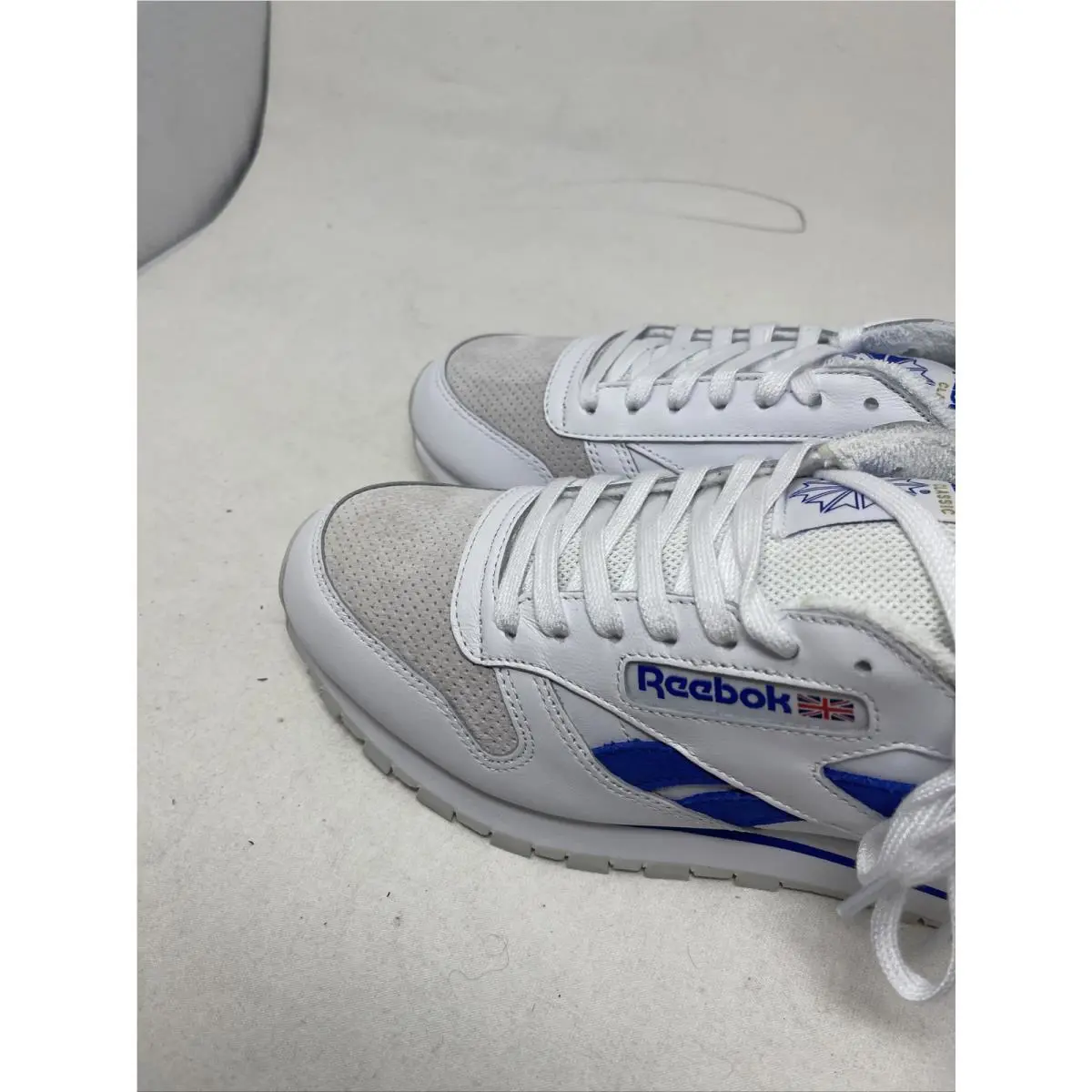 Reebok shoes - Reebok Cl - White 4