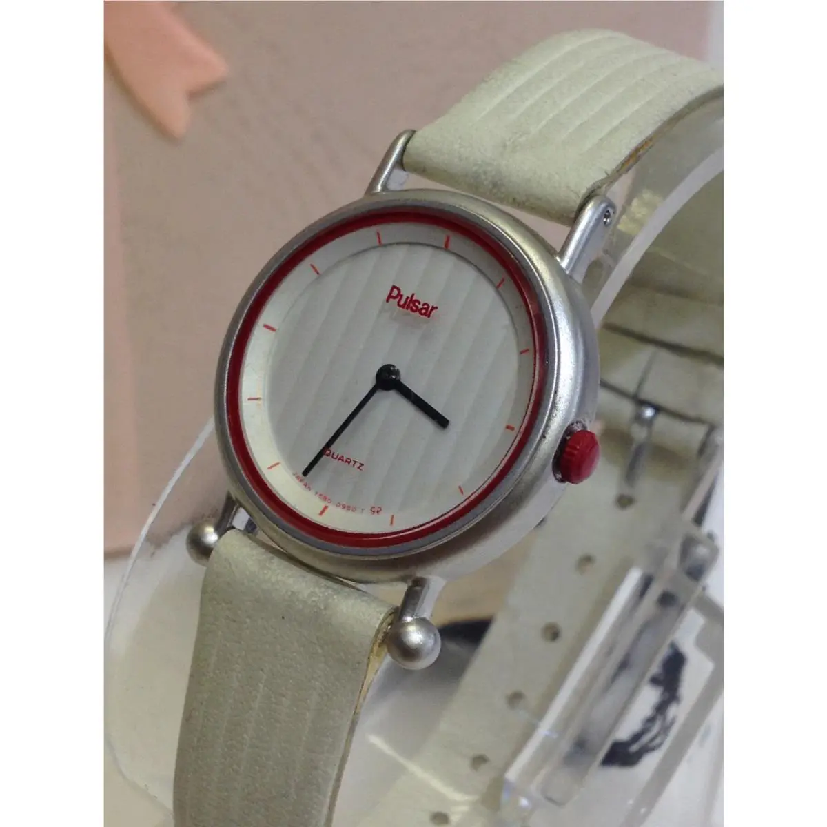 Pulsar Red & Unique Retro Pulsar Red White Women`s Stylish Designer Watch Nos