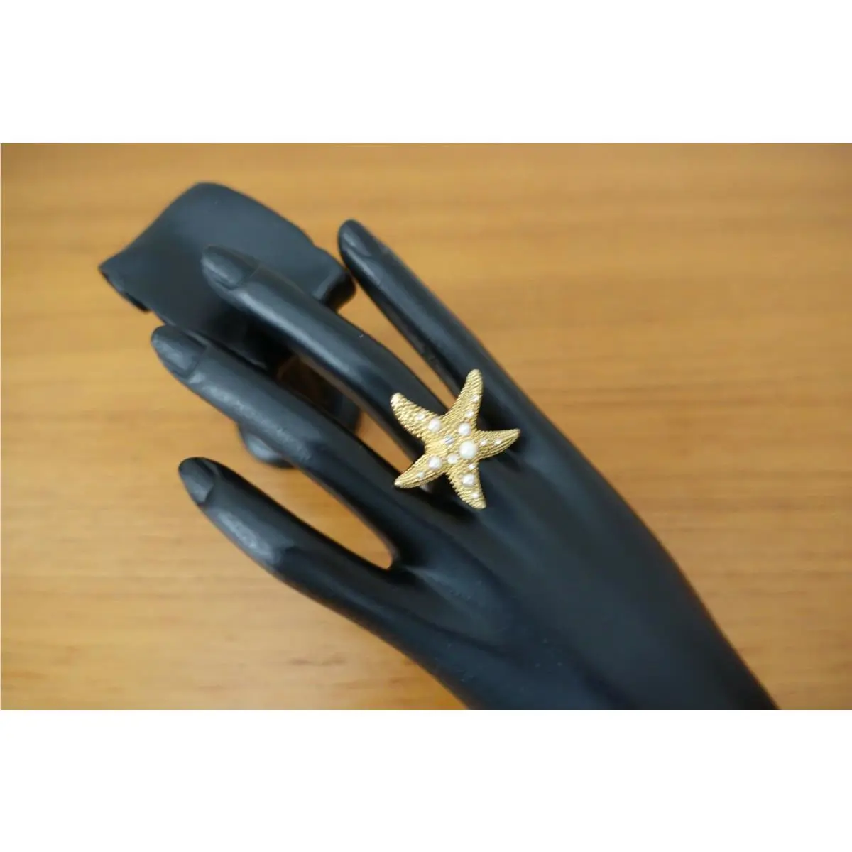 Kate Spade Sea Starfish with Stones Ring. Size 6