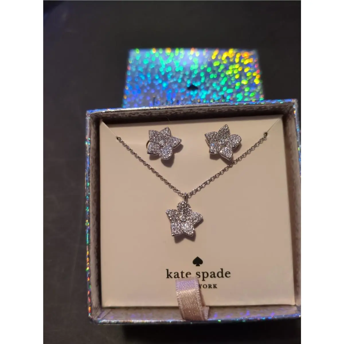Kate Spade. Blooming Flower Cluster Studs Necklace Boxed Set