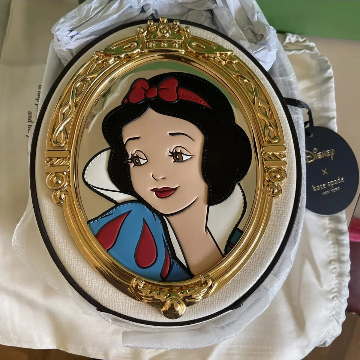 Kate Spade Novelty Snow White Mirror Portrait Handbag. Rare Limited Edition