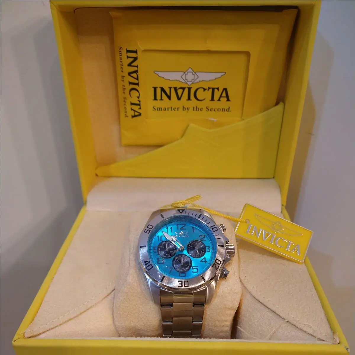 Invicta SS Chronograph 100M Water Proof Niteglow 18956 Flame Fusion Crystal