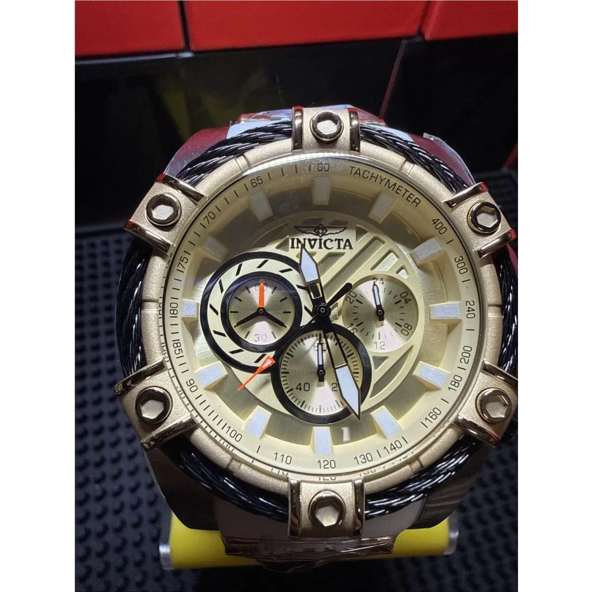 Invicta Bolt 52m 25528