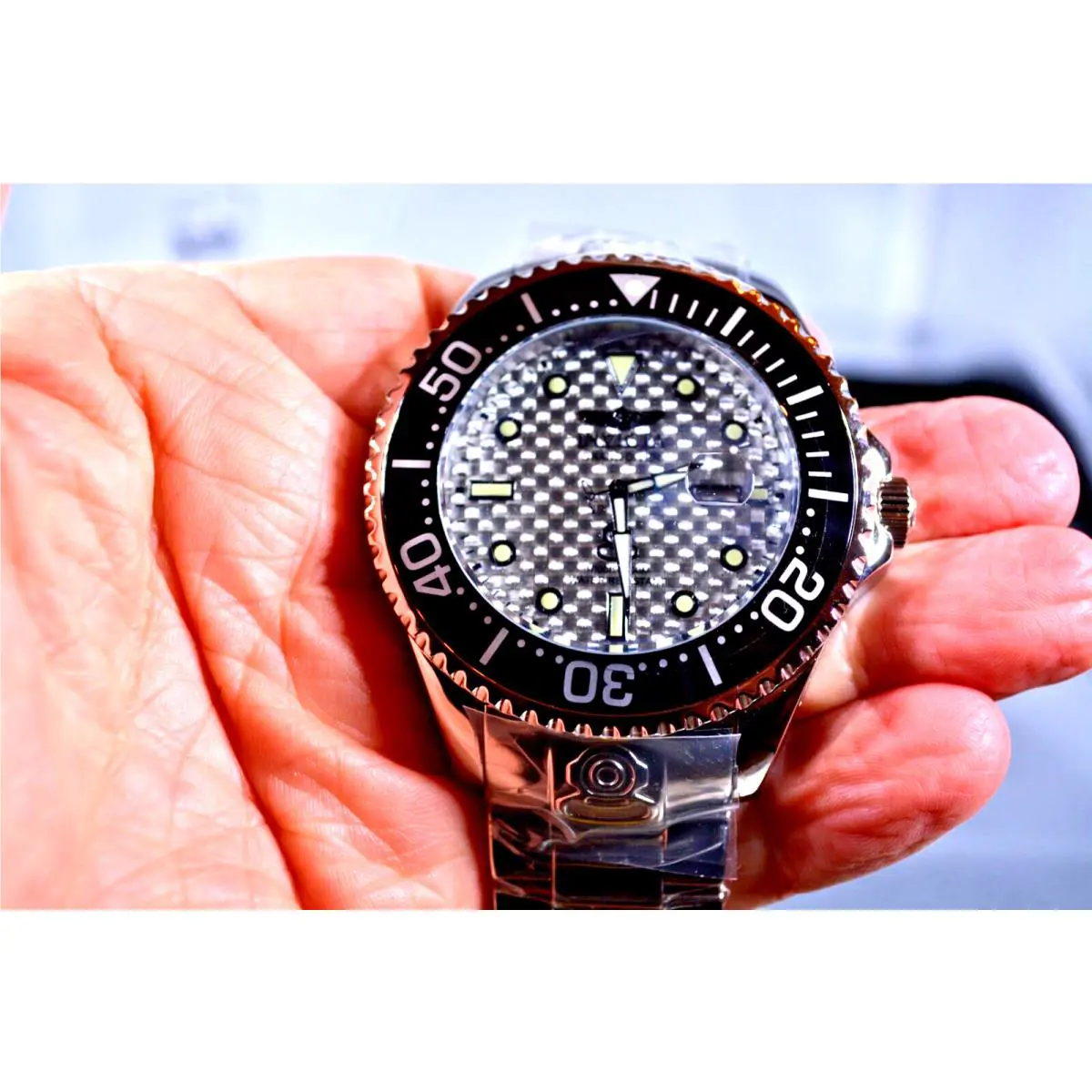 Invicta 300M Grand Diver Silver Carbon Fiber Lume Dial Automatic Watch