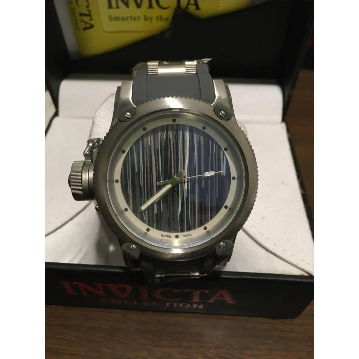 Invicta Men`s 17477 Artist Analog Display Swiss Quartz Grey Watch