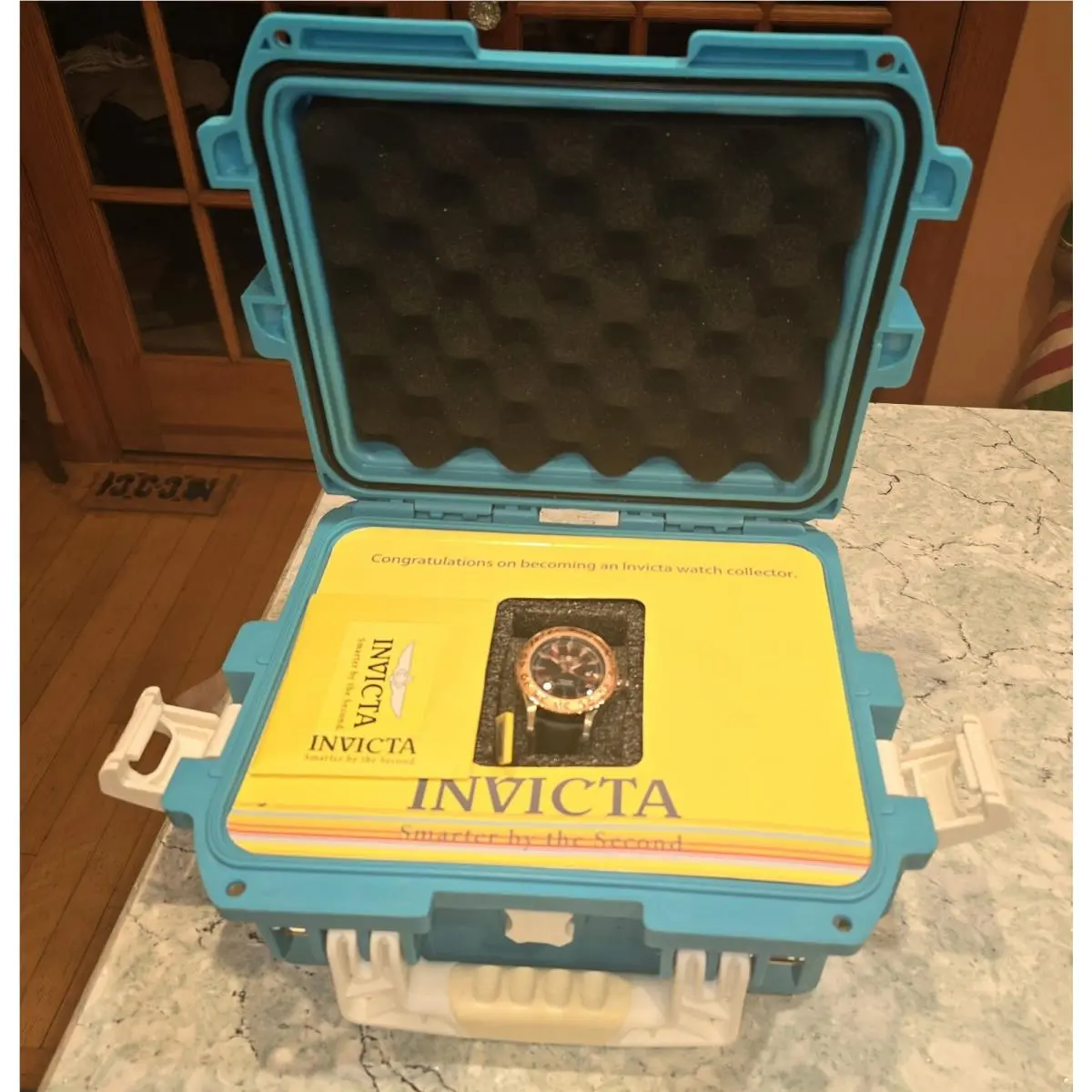 Invicta Hydromax Blue Men`s Watch Oss