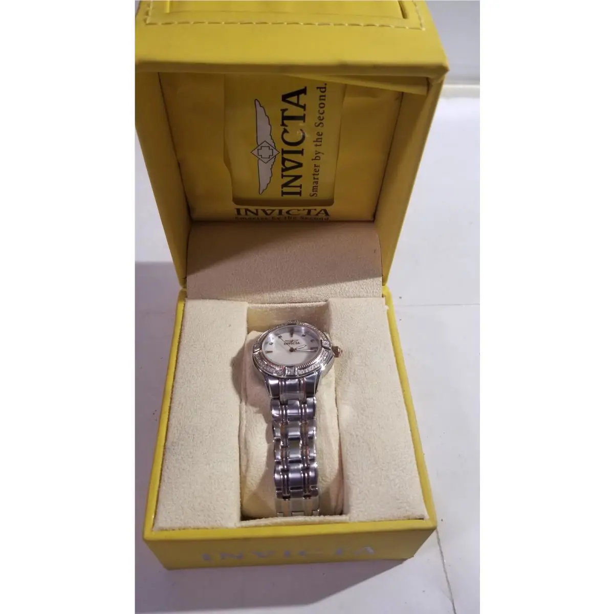 Invicta Women`s Wildflower 0269 II Collection Diamond Accented Quartz Watch