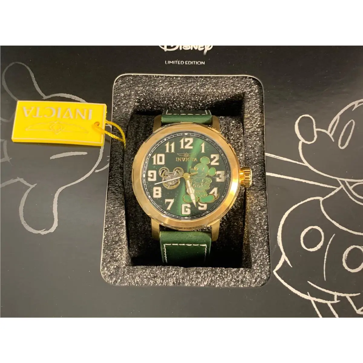 Invicta 23795 Disney Authorized Mickey Mouse Automatic Movement w/ Case