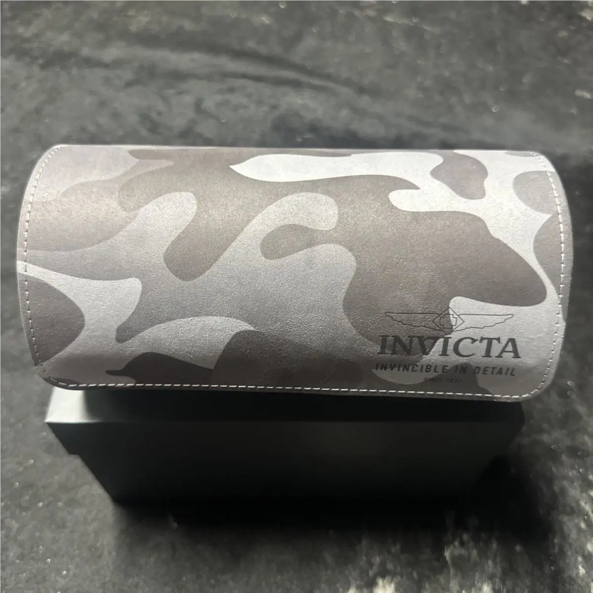 Invicta 3-Slot Watch Roll Camo Grey Blue 43921