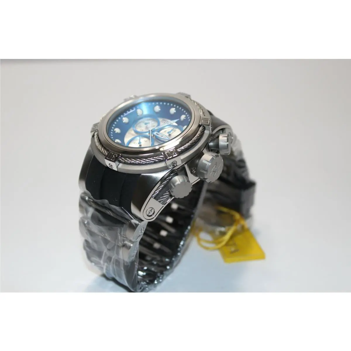 Invicta 21810 Bolt Zeus Stainless Steel Gmt Watch Needs Battery Replaced