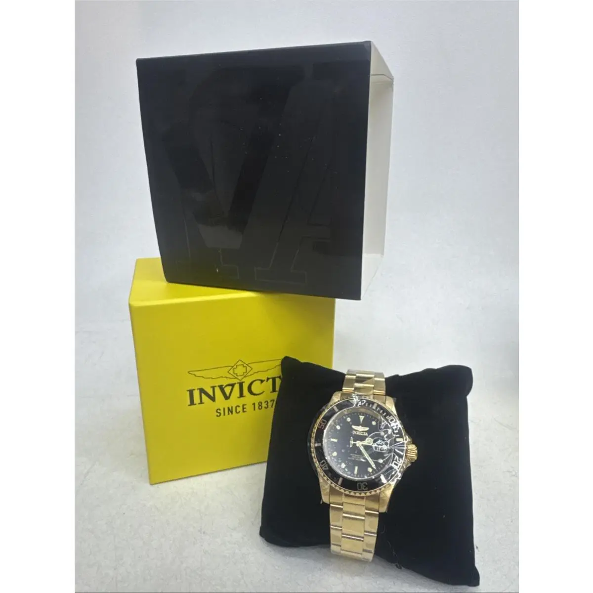Invicta Pro Diver Men`s Watch - 43mm Rose Good Band with Black Dial