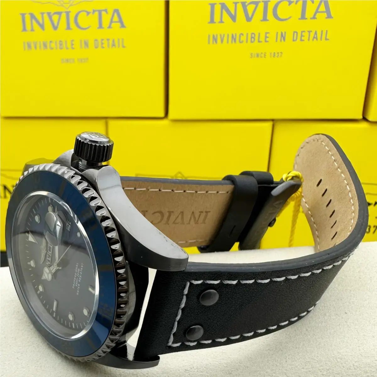 Invicta Men`s Watch Pro Diver Dive Blue Dial Black Leather Strap 23232 - Rare - Dial: Blue, Band: Black