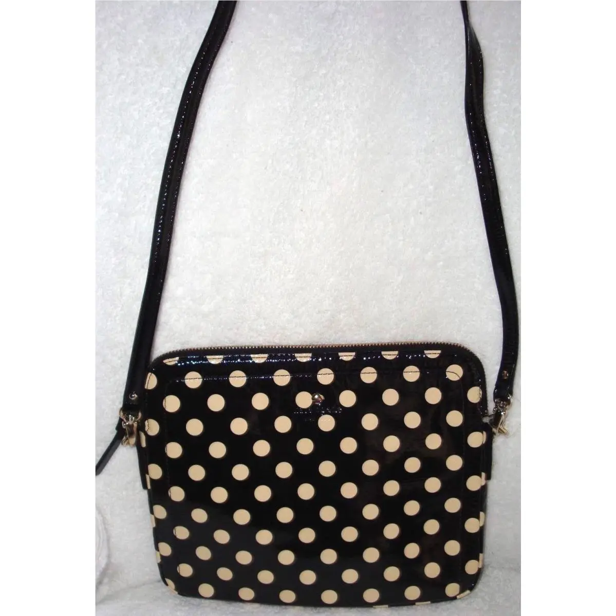 Kate Spade Black W/beige Polka Dots Patent Leather Padded Crossbody Tech Bag