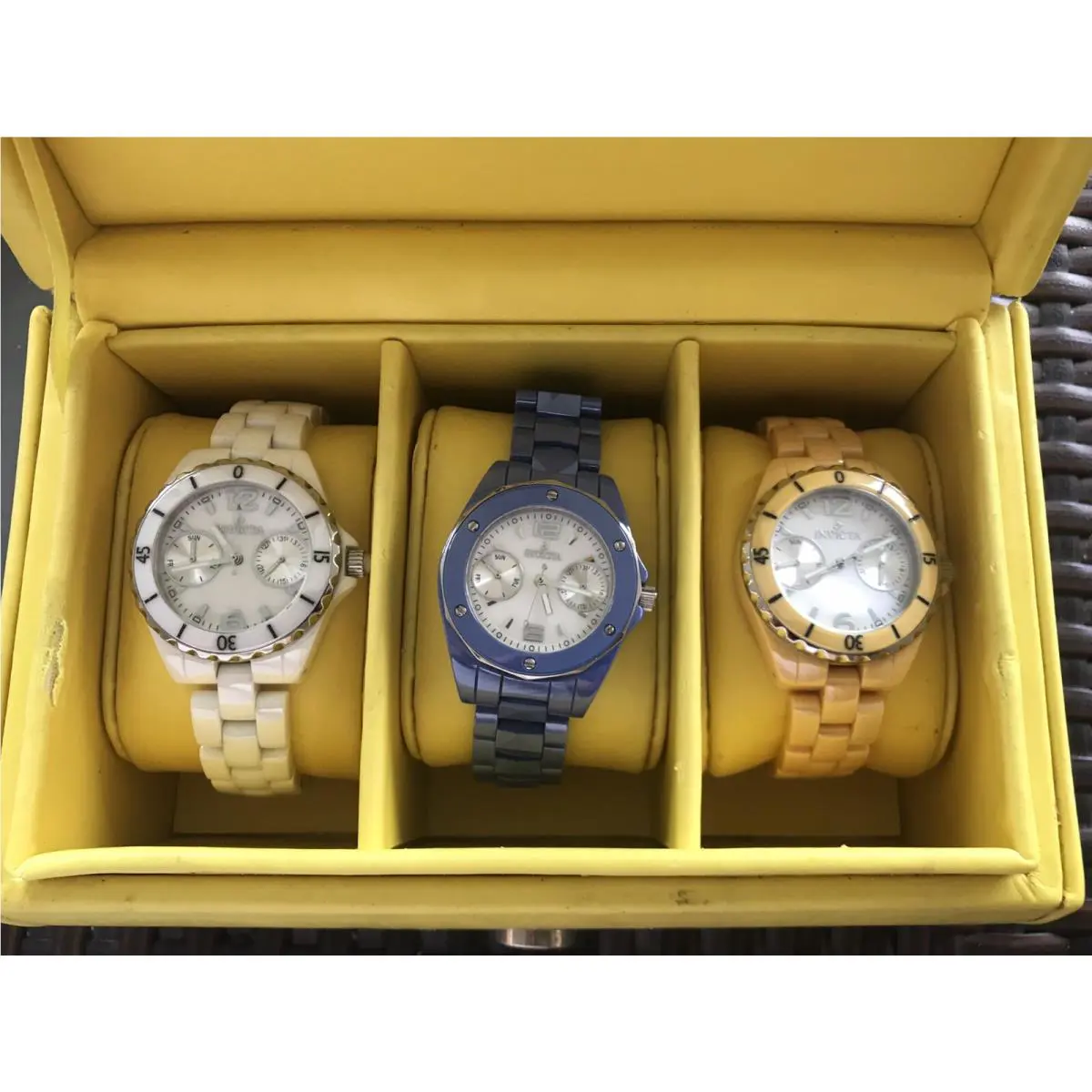 0302/0304/0986/ 2 Eyes/ Ceramic/mop/choose 1 3 Models Only 1 On by Invicta