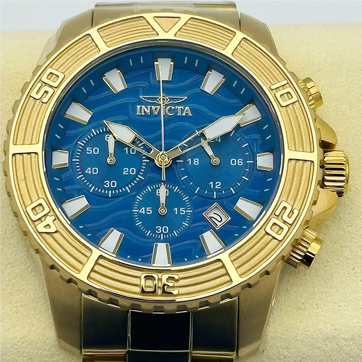 Invicta Pro Diver Luxury Men`s Quartz Diver Watch Blue Dial Chronograph Gold IP