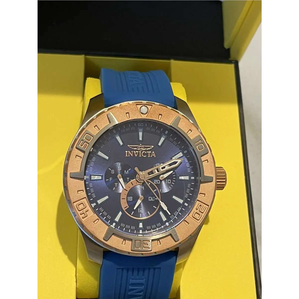Invicta Men’s Watch Aviator Tritnite Night Glow 50m Warer Resistant
