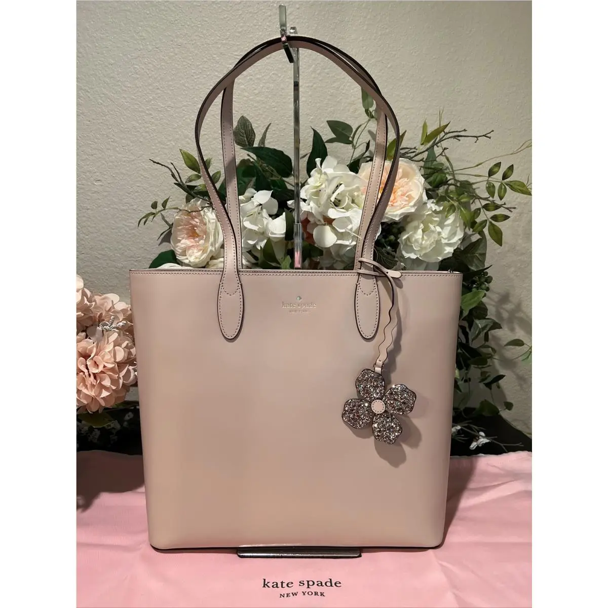 Kate Spade Leather Kerri Medium Tote/shoulder Bag Beige W/daisy Glitter Charm