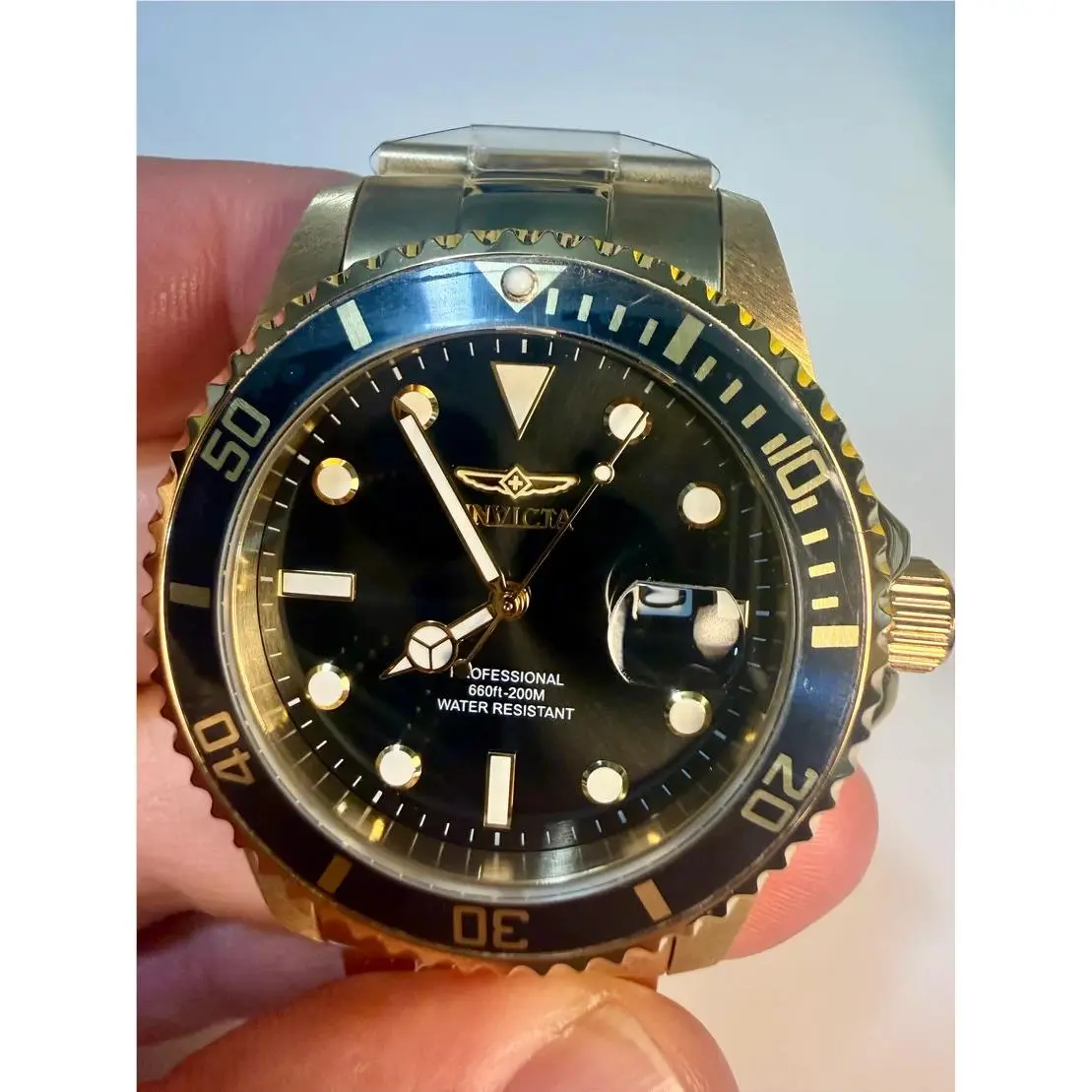 Invicta 33271 Pro Diver 42mm Black Dial Gold-tone Quartz 200m Men`s Watch