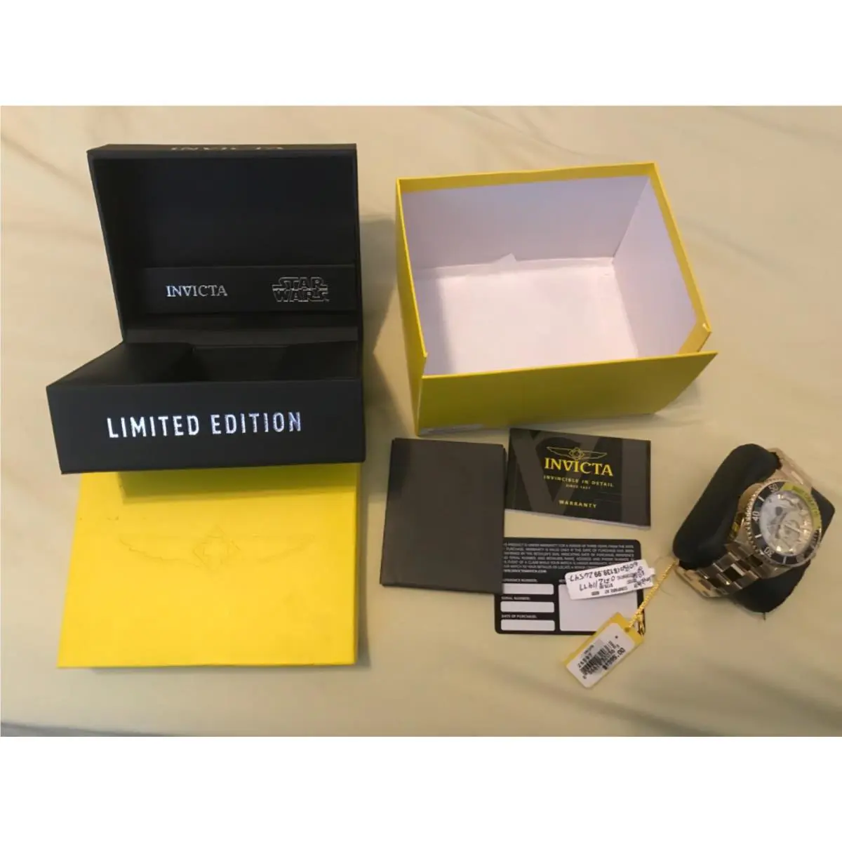Invicta Star Wars C-3PO Men`s Automatic Watch 26550 0915/1977
