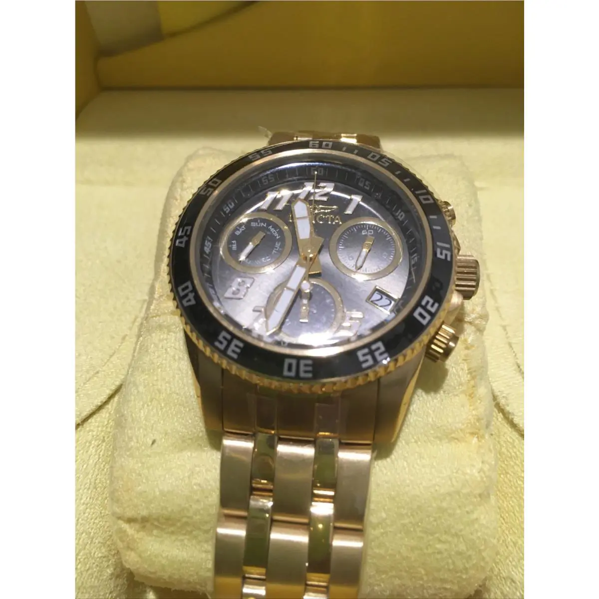 Invicta Womens 15511 Pro Diver Swiss Quartz Gold 40mm Watch