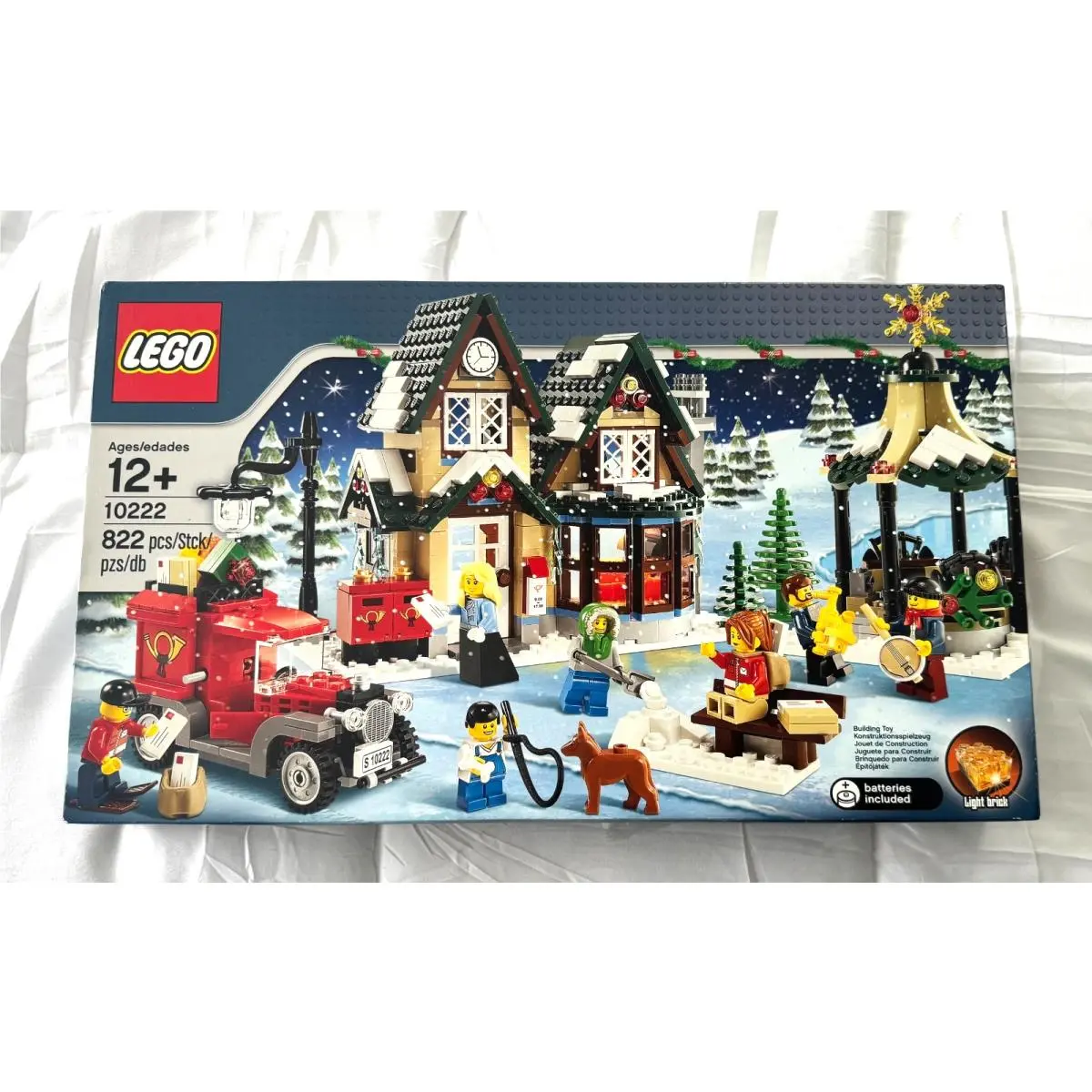 Lego 10222 Winter Village Post Office 822 Pcs 2011 W/figures