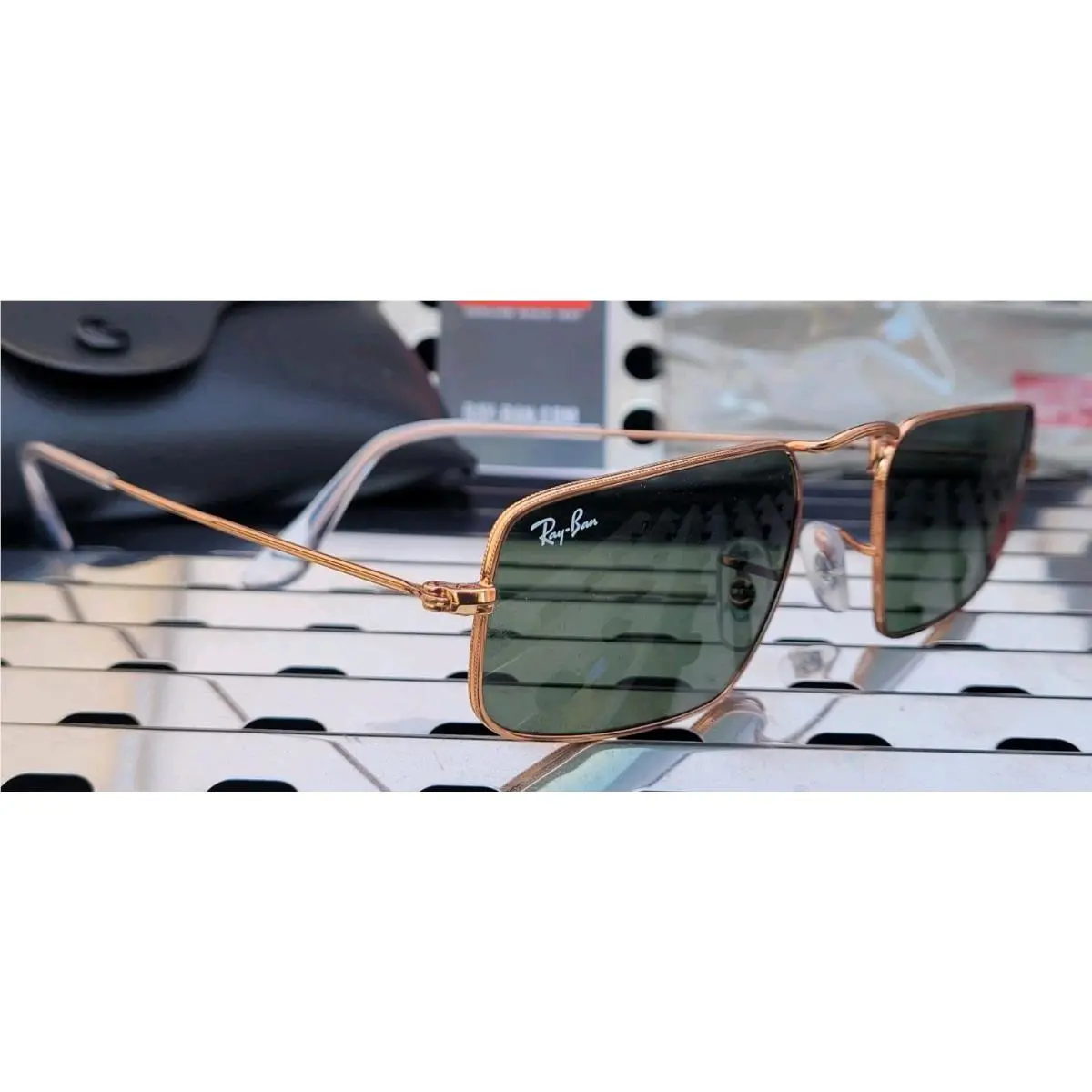 Ray Ban Julie RB3957/9202 Sunglasses Gloss Rose Gold w/52mm Dark G-15 Green